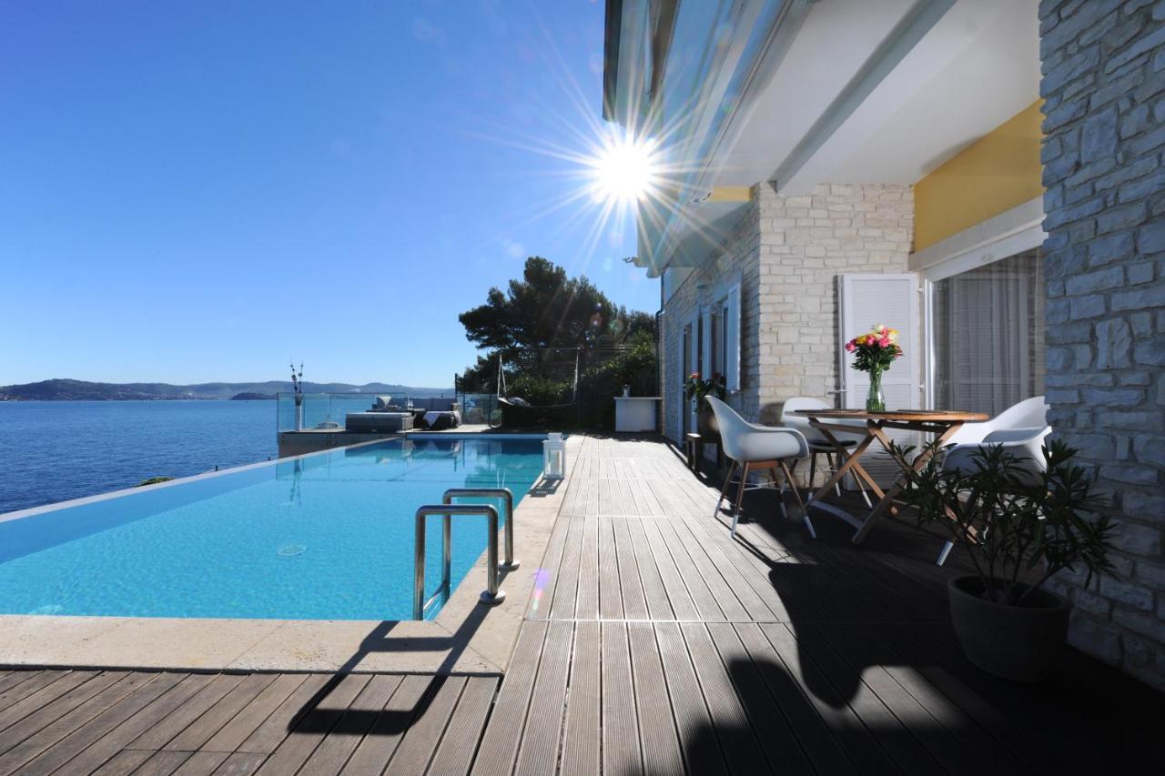 Villa Cablex Crveni Vrh Buitenkant foto